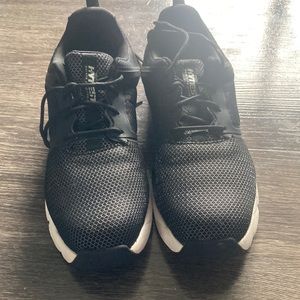 Mens Hytest size 12 athletic Steel toe shoe